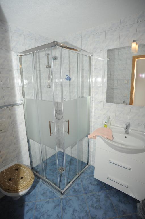 Gasthaus-Pension Fischerkeller Randegg 部屋 写真